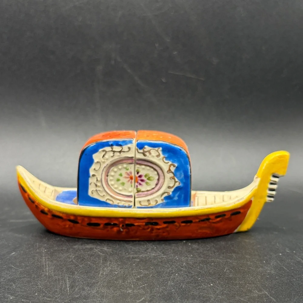 Meiko Vintage Hand Painted Ceramic Gondola Ship Boat Salt & Pepper Shaker, Japan
